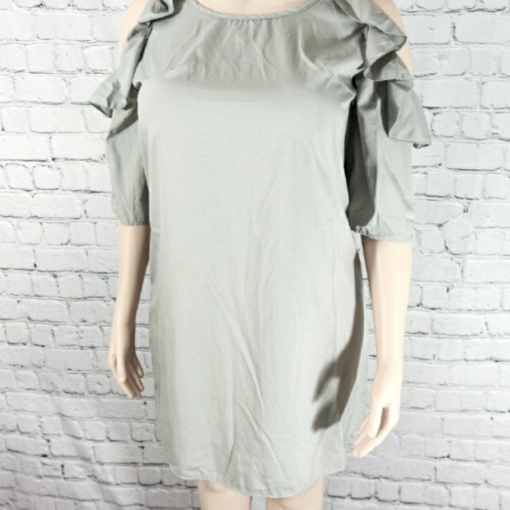 Cold shoulder grey ruffle sleeve dress
